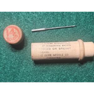 Vintage Boye Wooden Needles Tubes Case with four needles 14